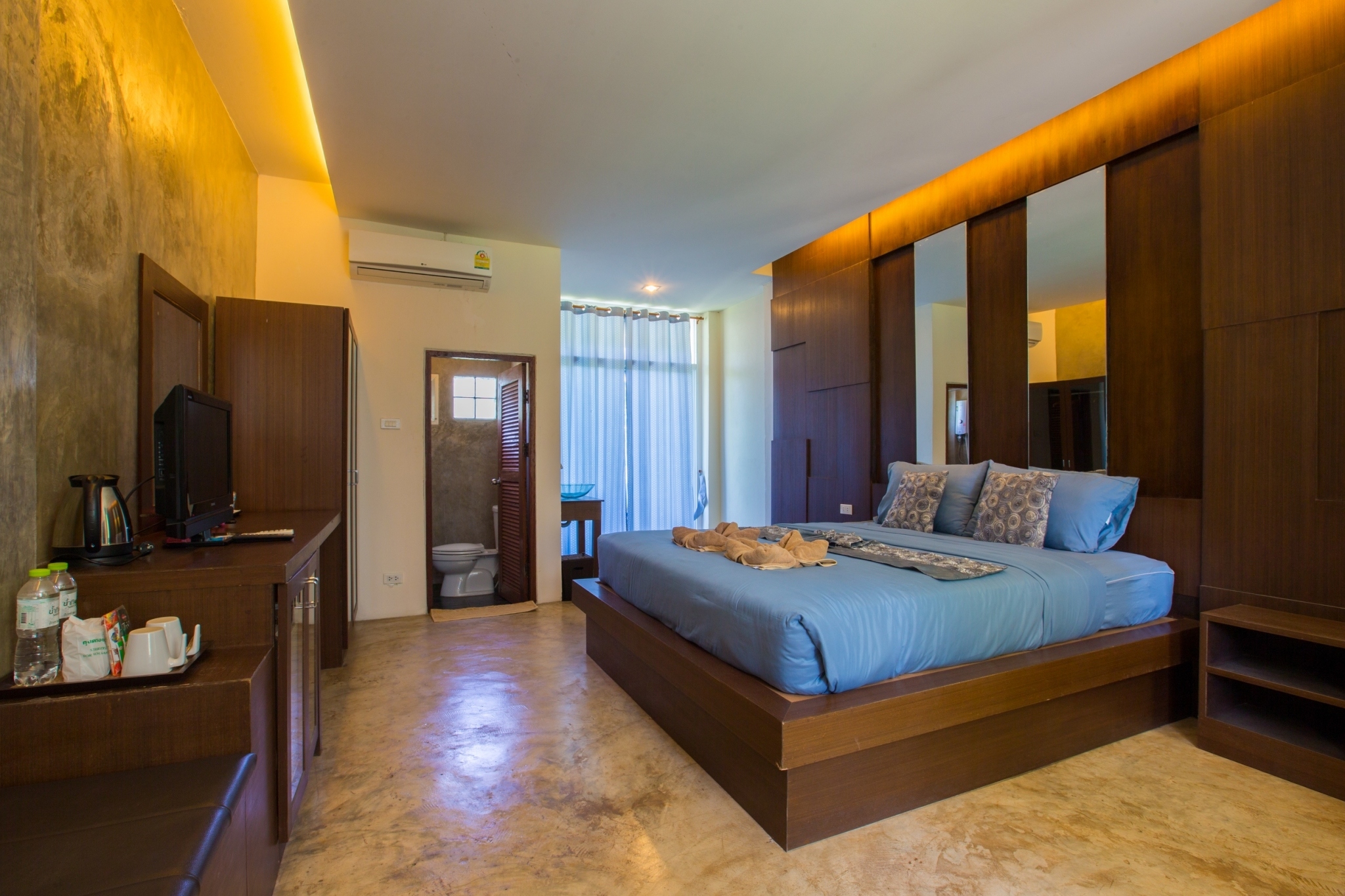 Superior Loft Room